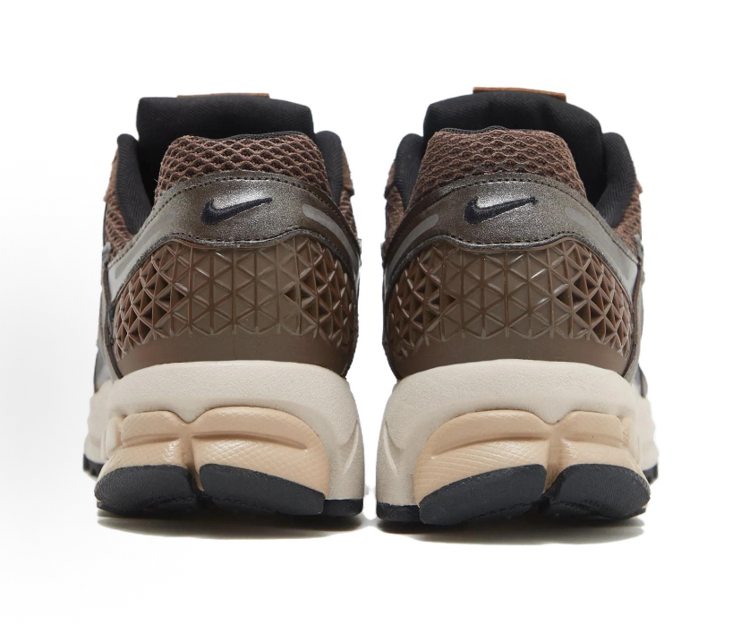 Nike Zoom Vomero Brown White 4
